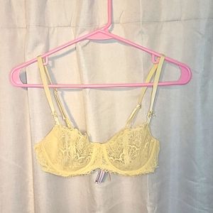 Victoria's Secret Dream Angels Wicked Unlined Pastel Yellow Lace Balconette Bra